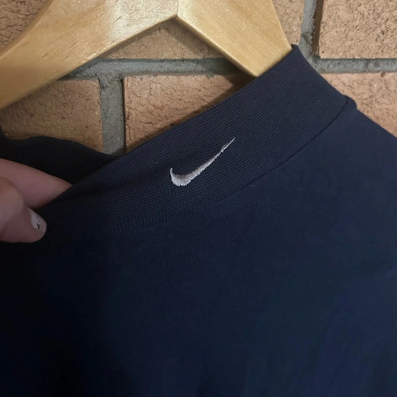 Nike Men's Logo Crewneck Pullover Knit Long Sleeve Shirt Navy Blue Size XL - Picture 2 of 5